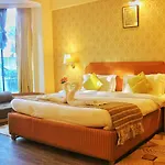 Dee Marks Airport Hotel & Resorts