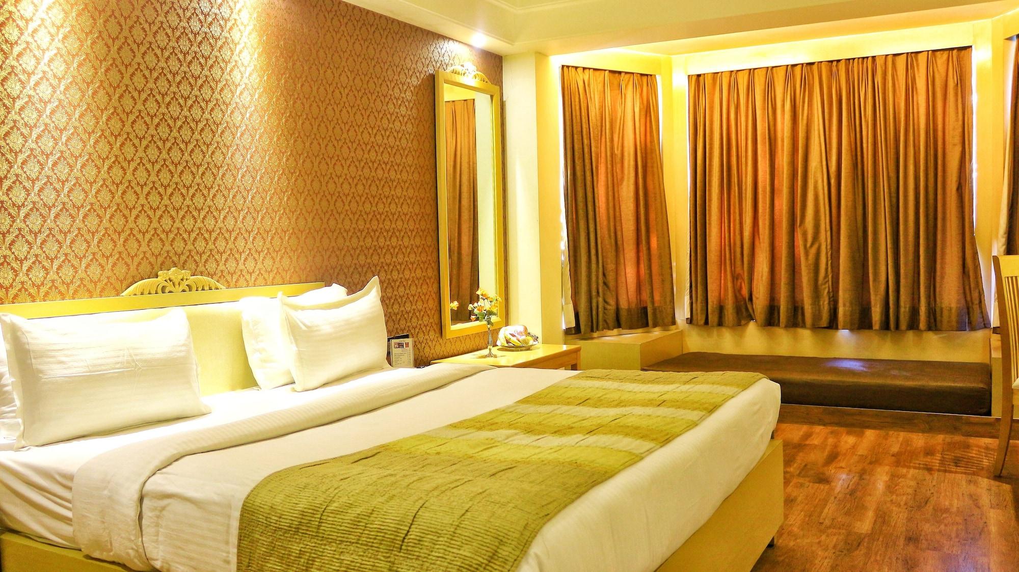 Dee Marks Airport & Hotel