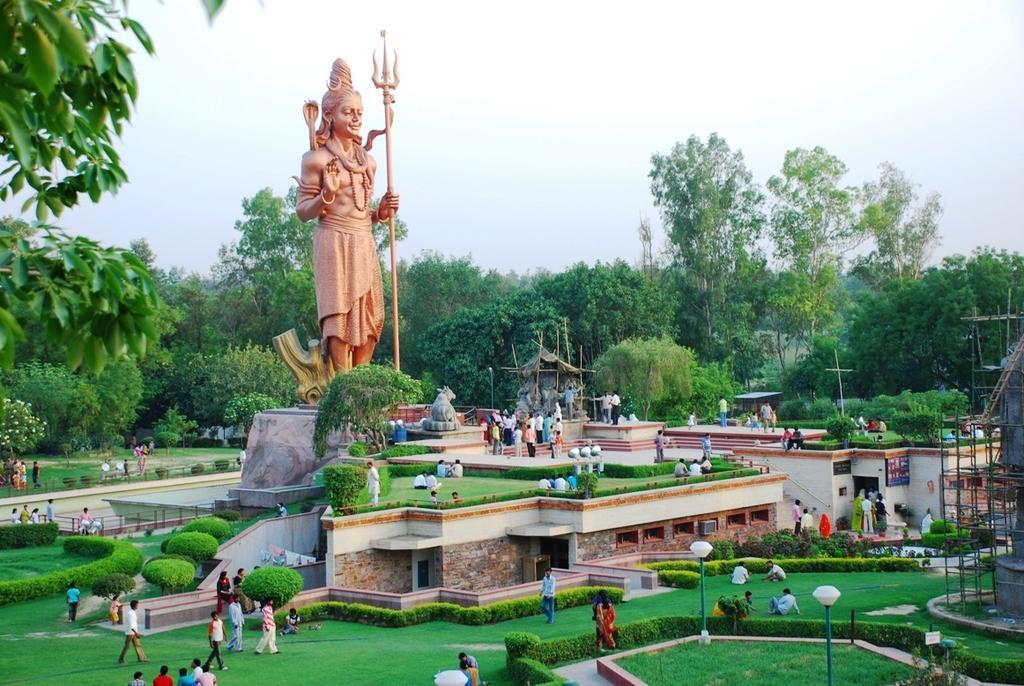 Dee Marks Airport & Hotel New Delhi
