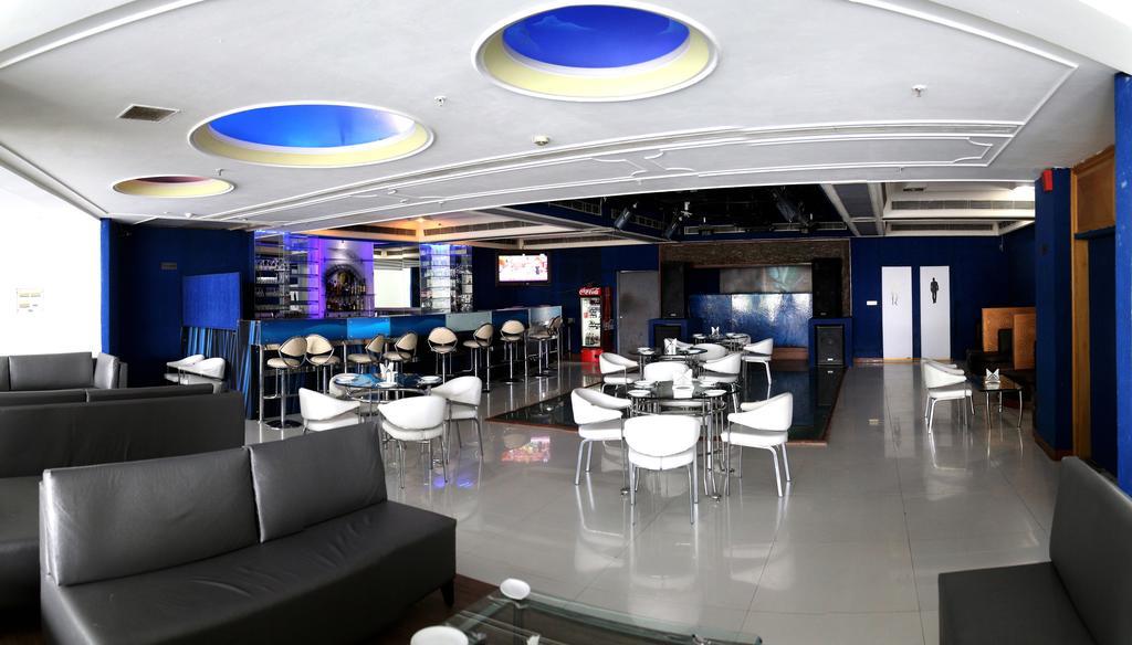 Hotel Dee Marks Airport & New Delhi